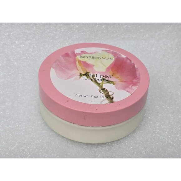 Bath & Body Works Sweet Pea Body Butter 7 Oz Hydrating Moisturizer Floral Scent - Picture 1 of 2